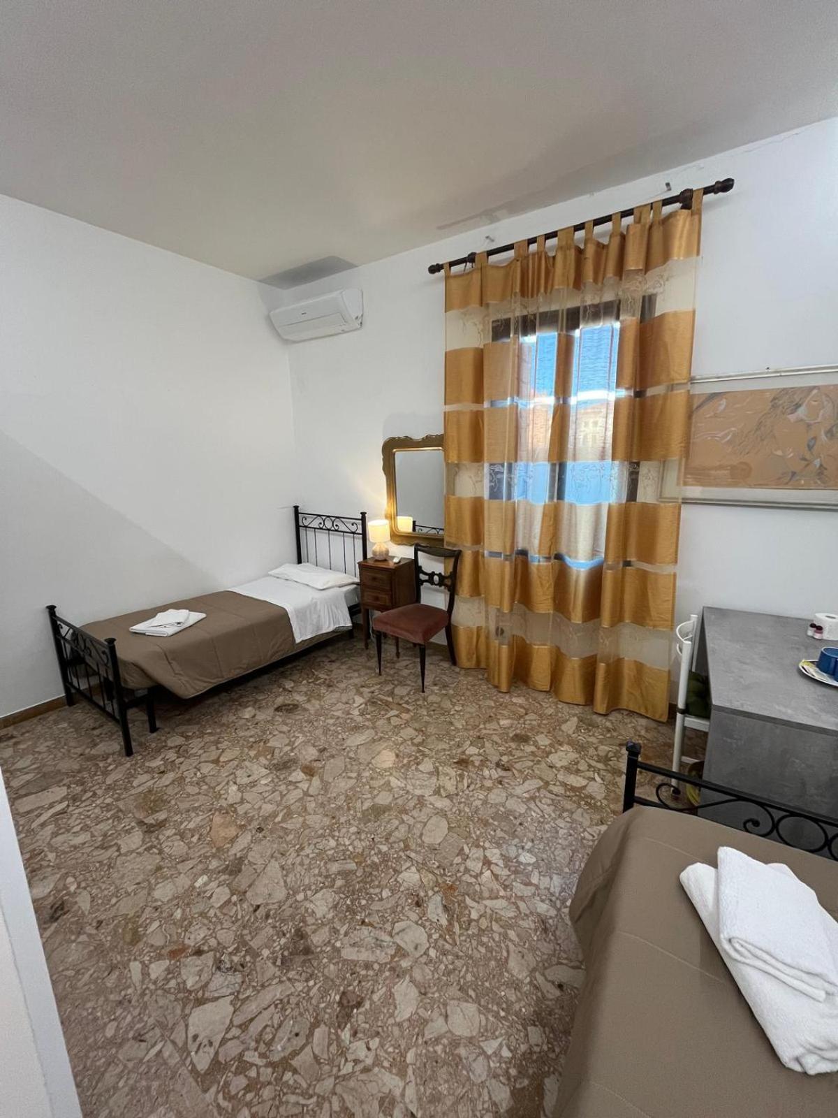Stefy'S Rooms Венеция Экстерьер фото