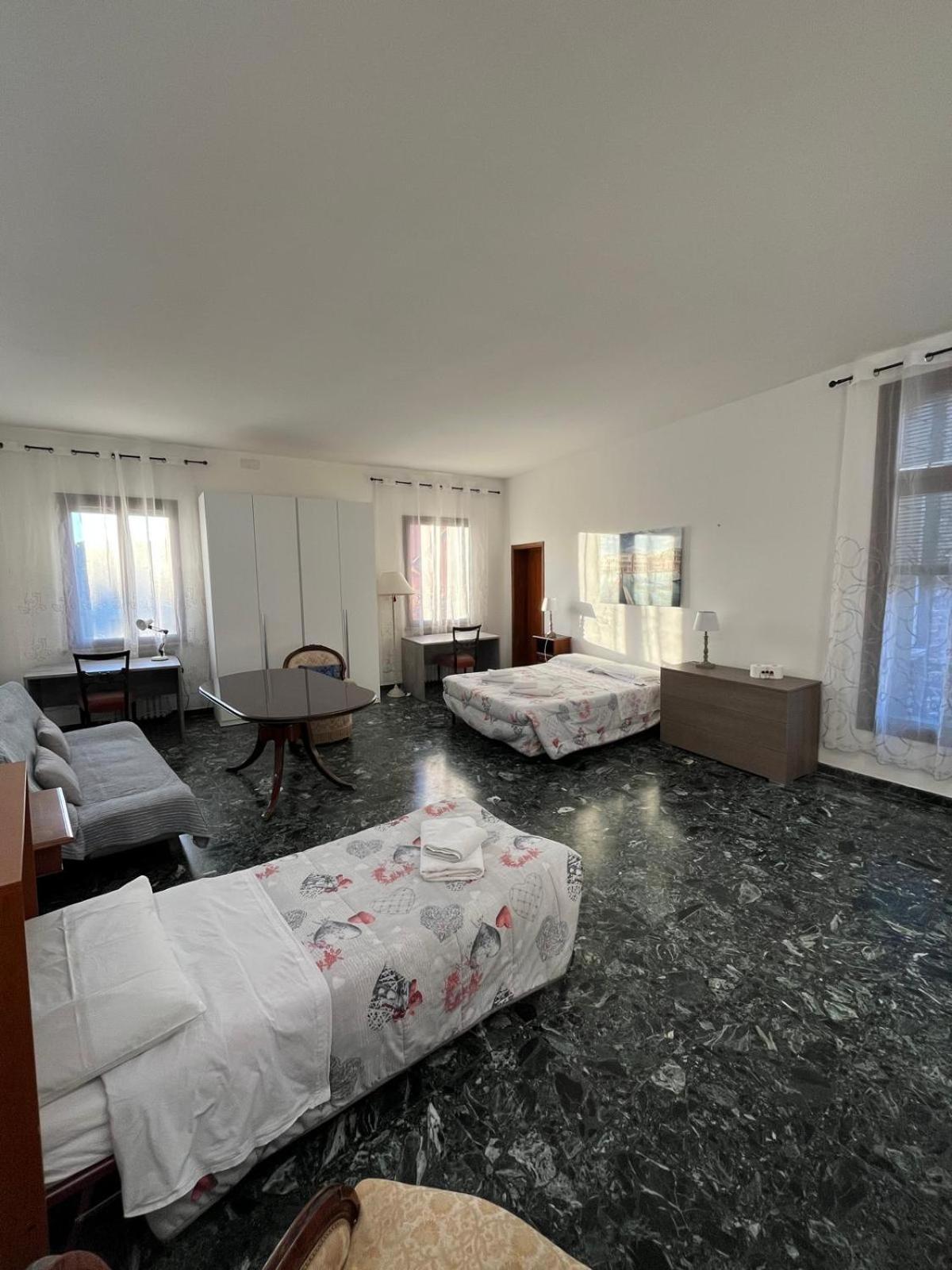 Stefy'S Rooms Венеция Экстерьер фото