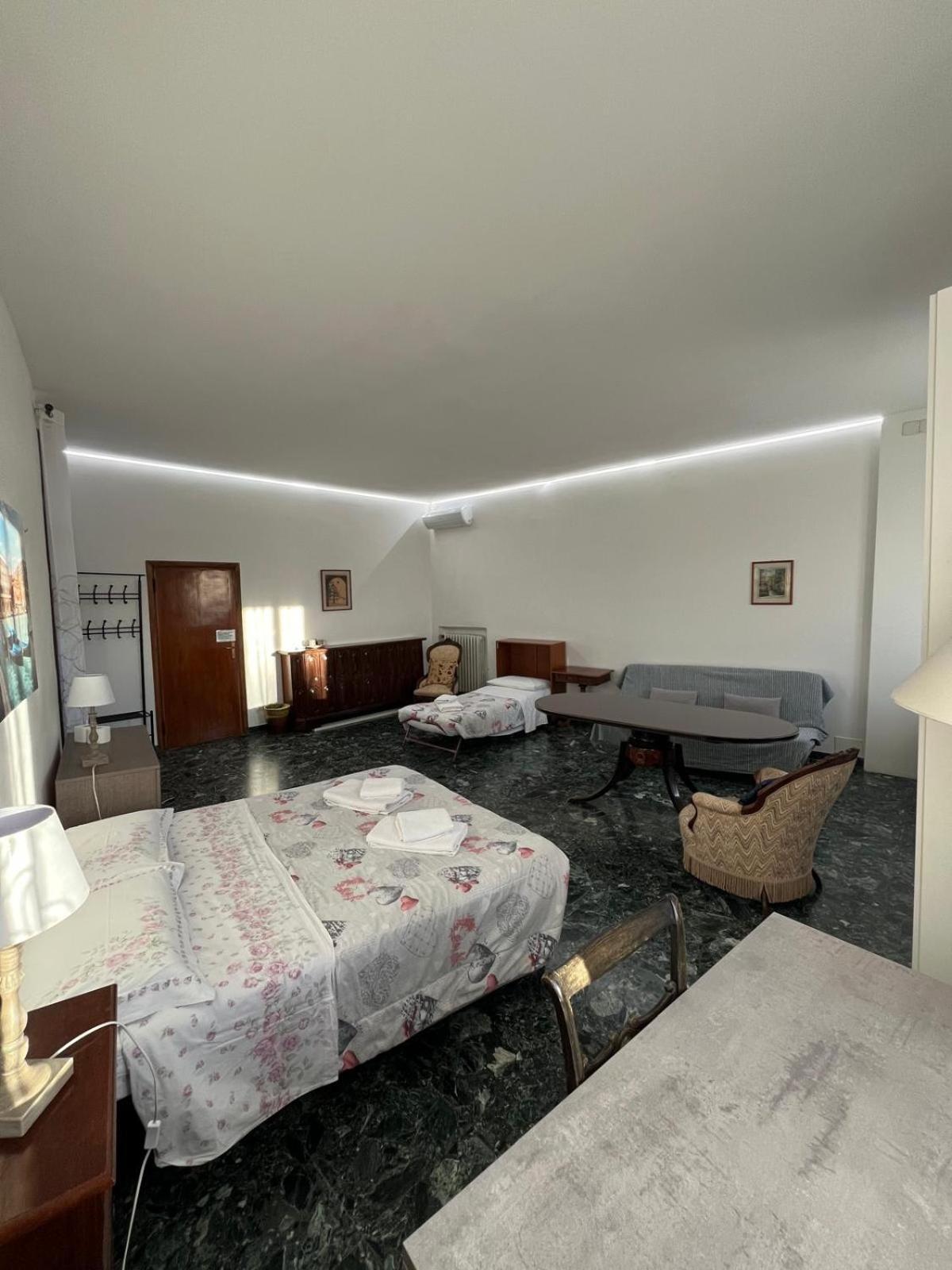 Stefy'S Rooms Венеция Экстерьер фото